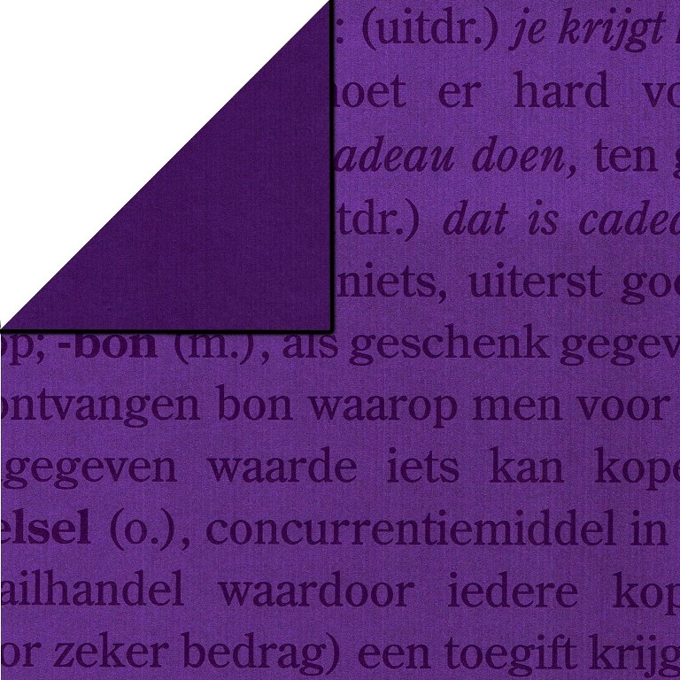 Kadopapier woordenboek paars op paarse achtergrond, achterzijde uni paars op geribbeld sterk papier.
 
