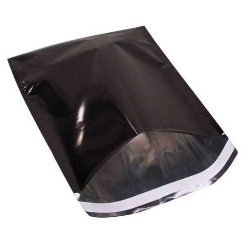 Metallische Geschenk- oder Versandtaschen aus unzerreißbar und wasserabweisender 70-Micron-Folie mit Klappe und Permanent Klebestreifen - schwarz
 