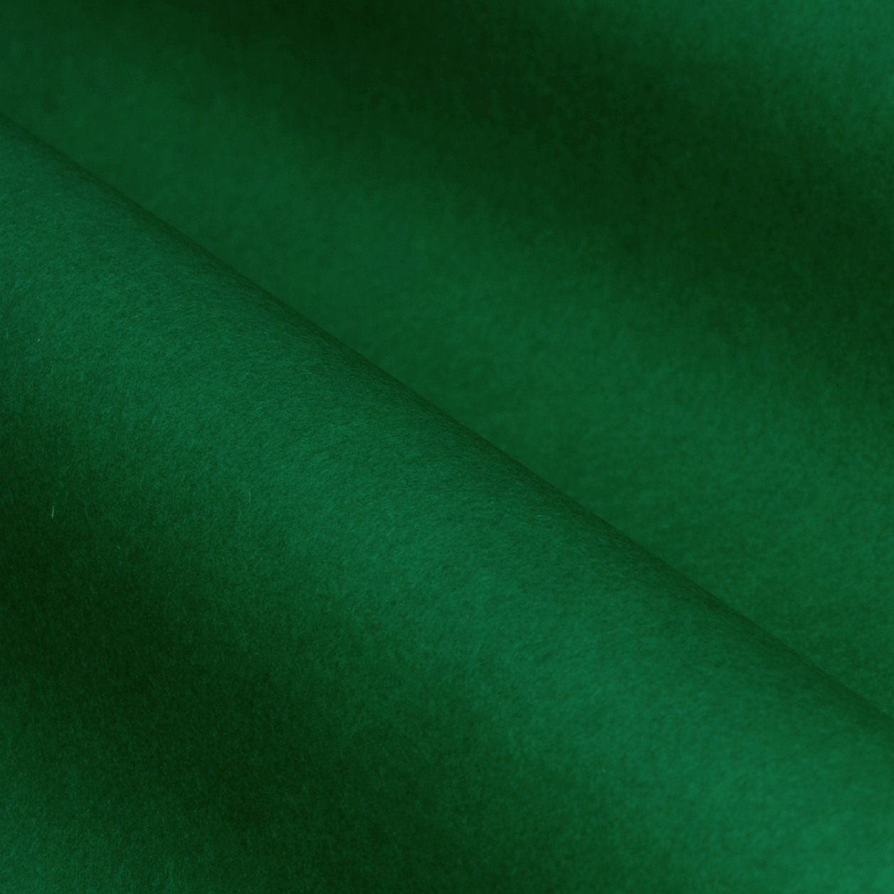 Pine green very strong mg tissue paper 30 gram water and color-fast.
 